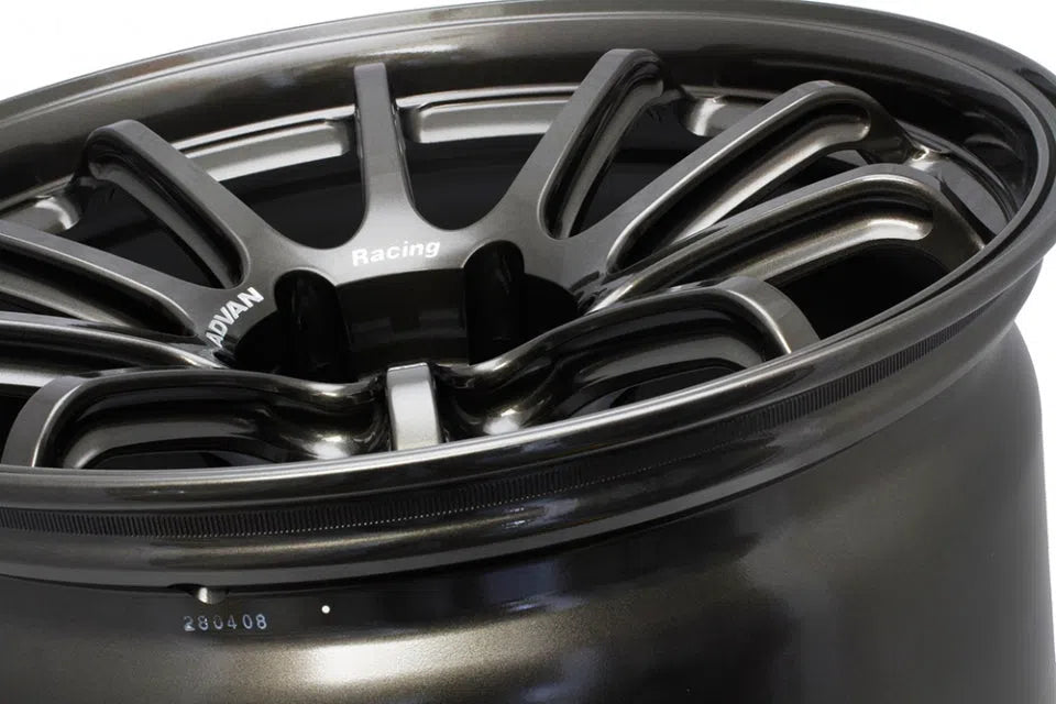 Advan Racing RS-DF Progressive Wheel - 18x10.5 / 5x114.3 / +35mm Offset-DSG Performance-USA