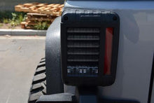 Load image into Gallery viewer, DV8 Offroad 07-18 Jeep Wrangler JK Horizontal LED Tail Light-DSG Performance-USA